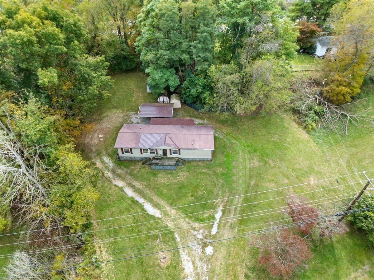 214 MAYBROOK Road, Pembroke, VA 24136