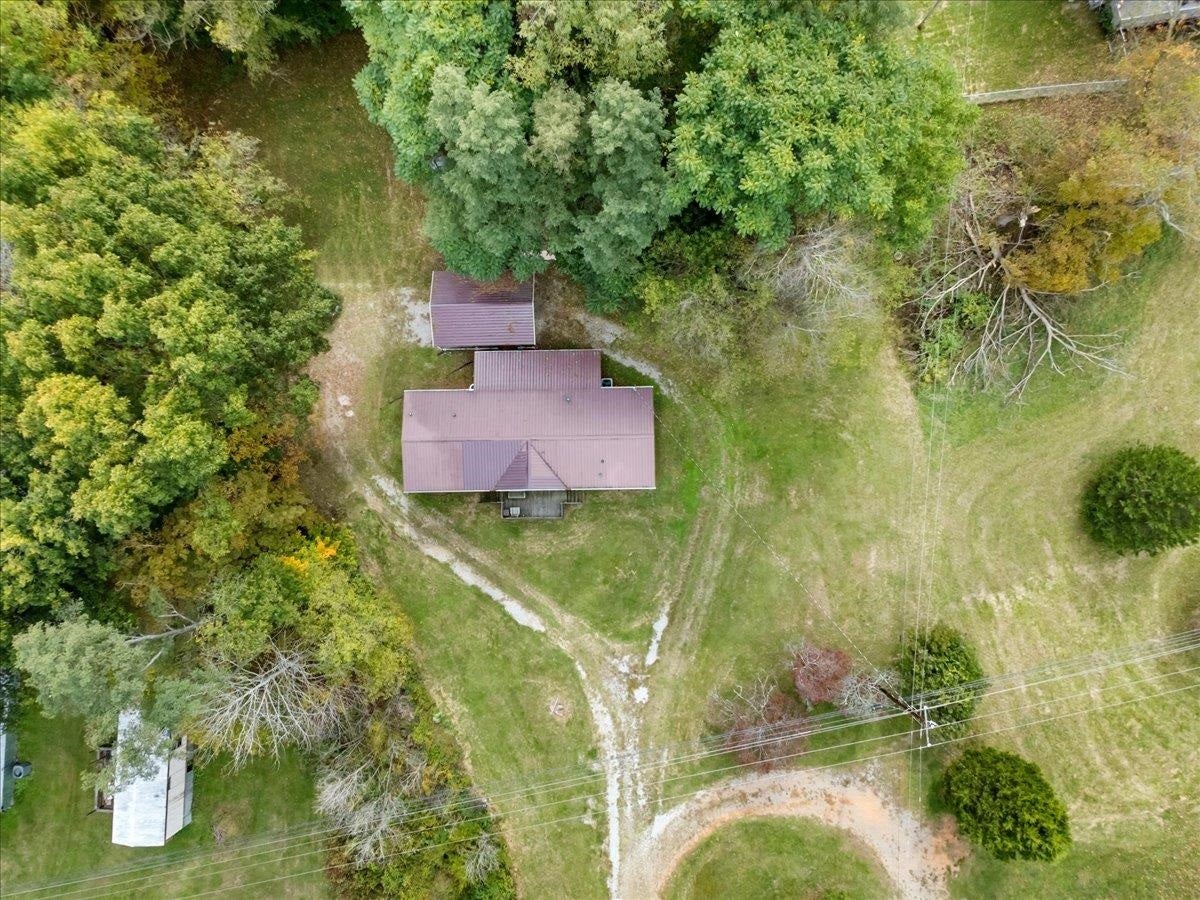 214 MAYBROOK Road, Pembroke, VA 24136