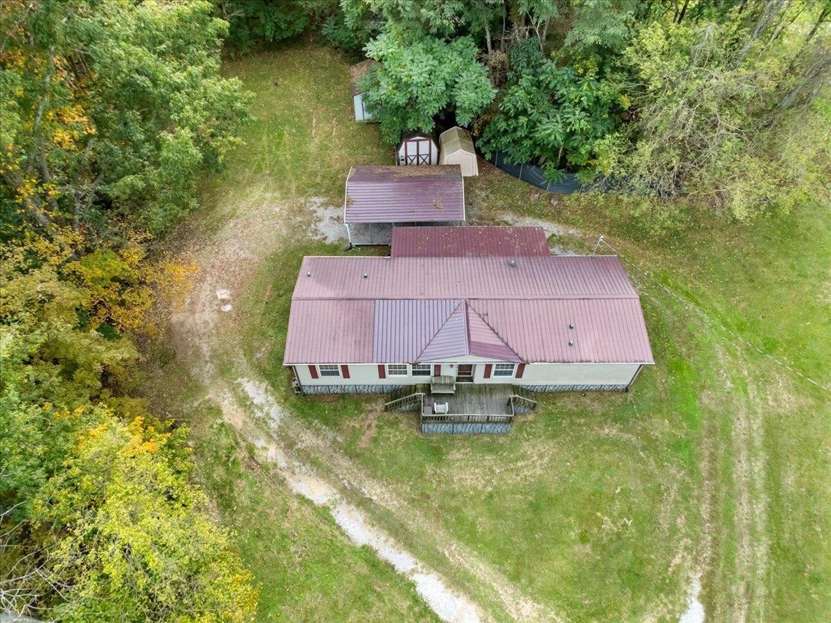 214 MAYBROOK Road, Pembroke, VA 24136