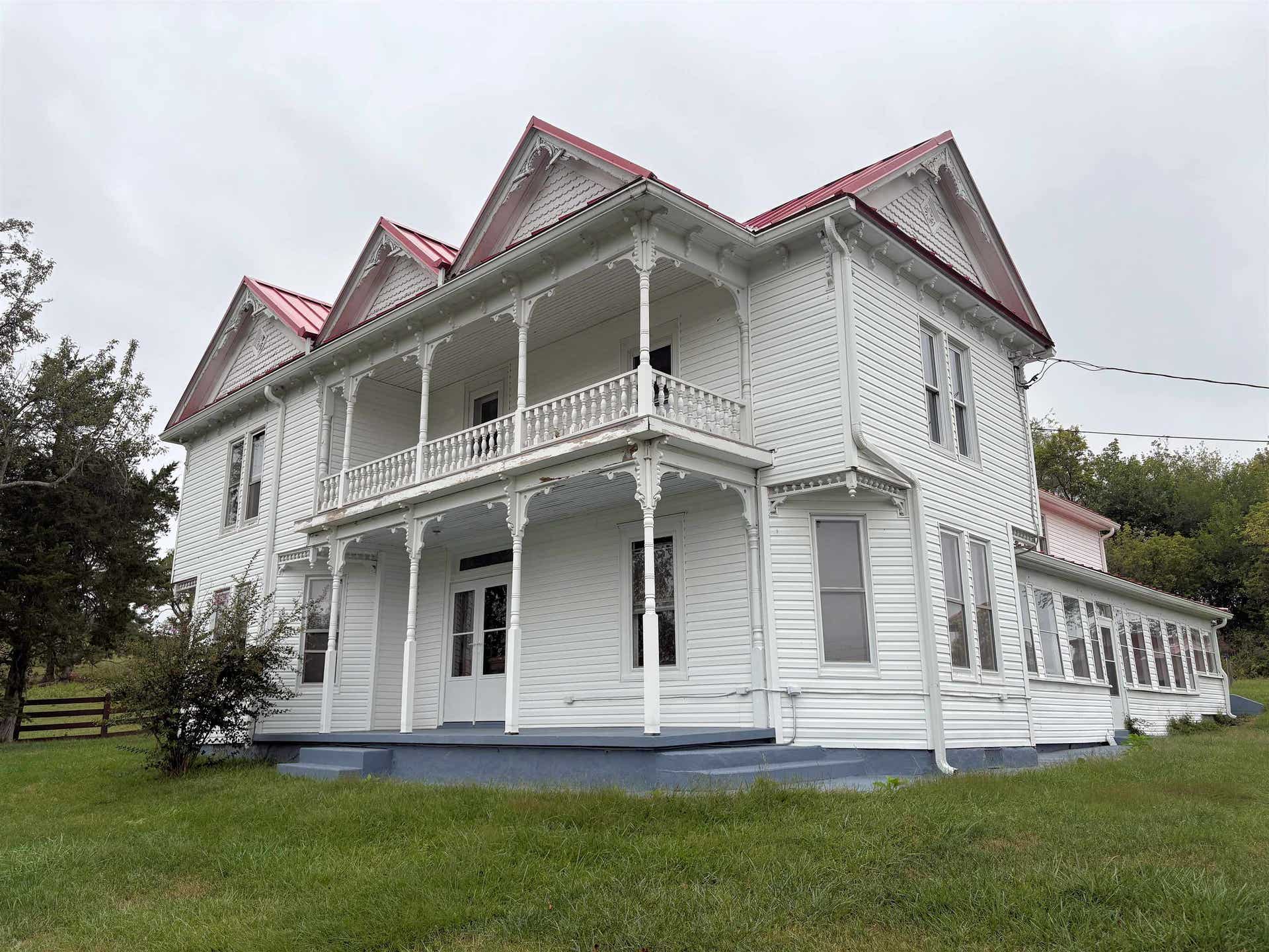 2466 MEADOW CREEK Road, Christiansburg, VA 24073