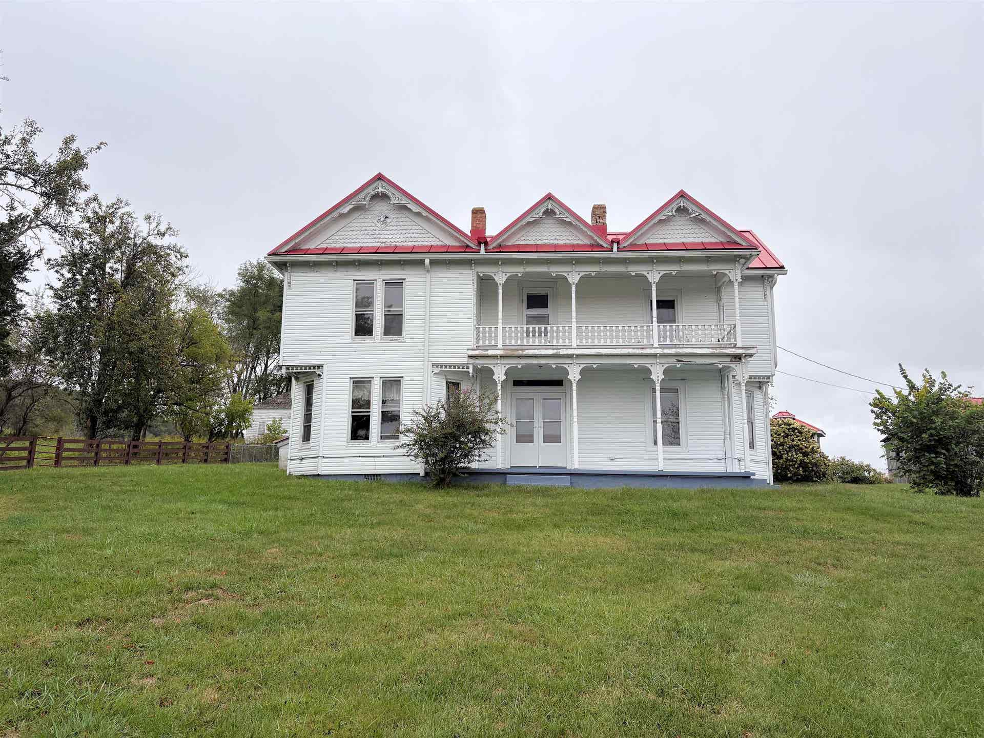 2466 MEADOW CREEK Road, Christiansburg, VA 24073