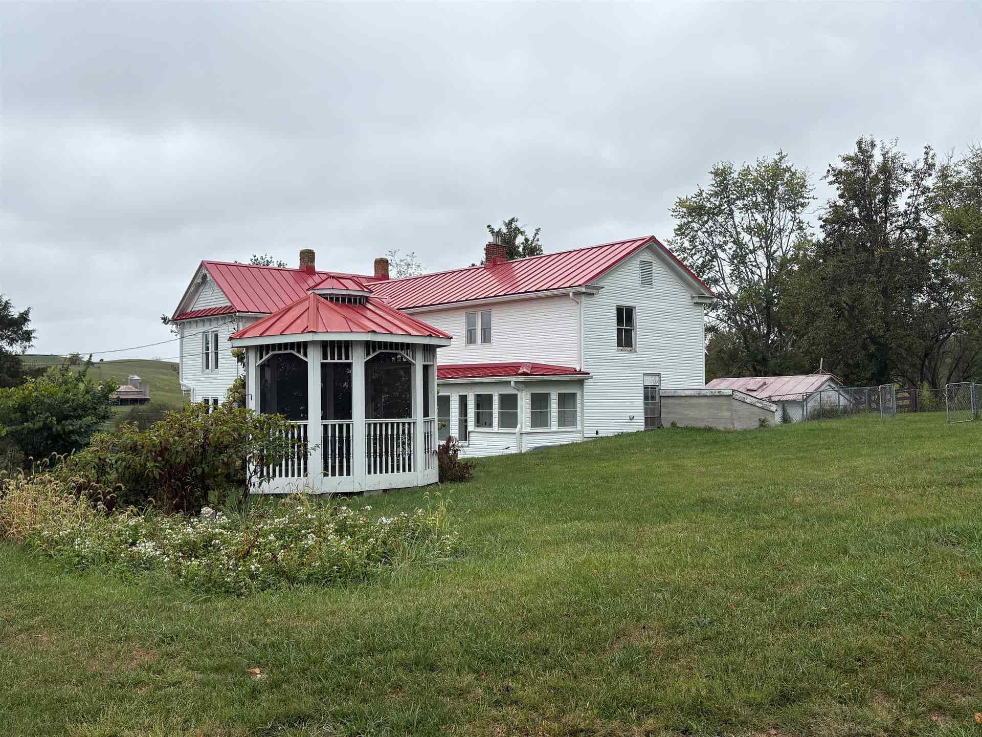 2466 MEADOW CREEK Road, Christiansburg, VA 24073
