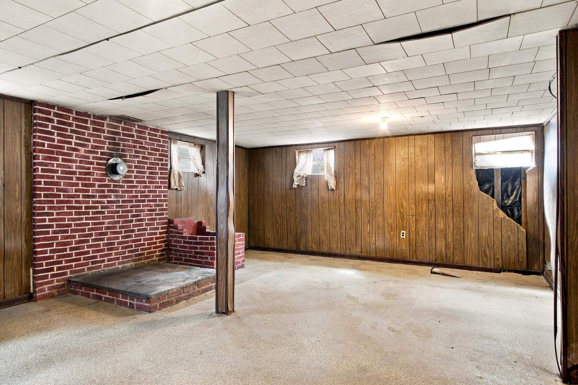 102 Foundry Place, Radford, VA 24141