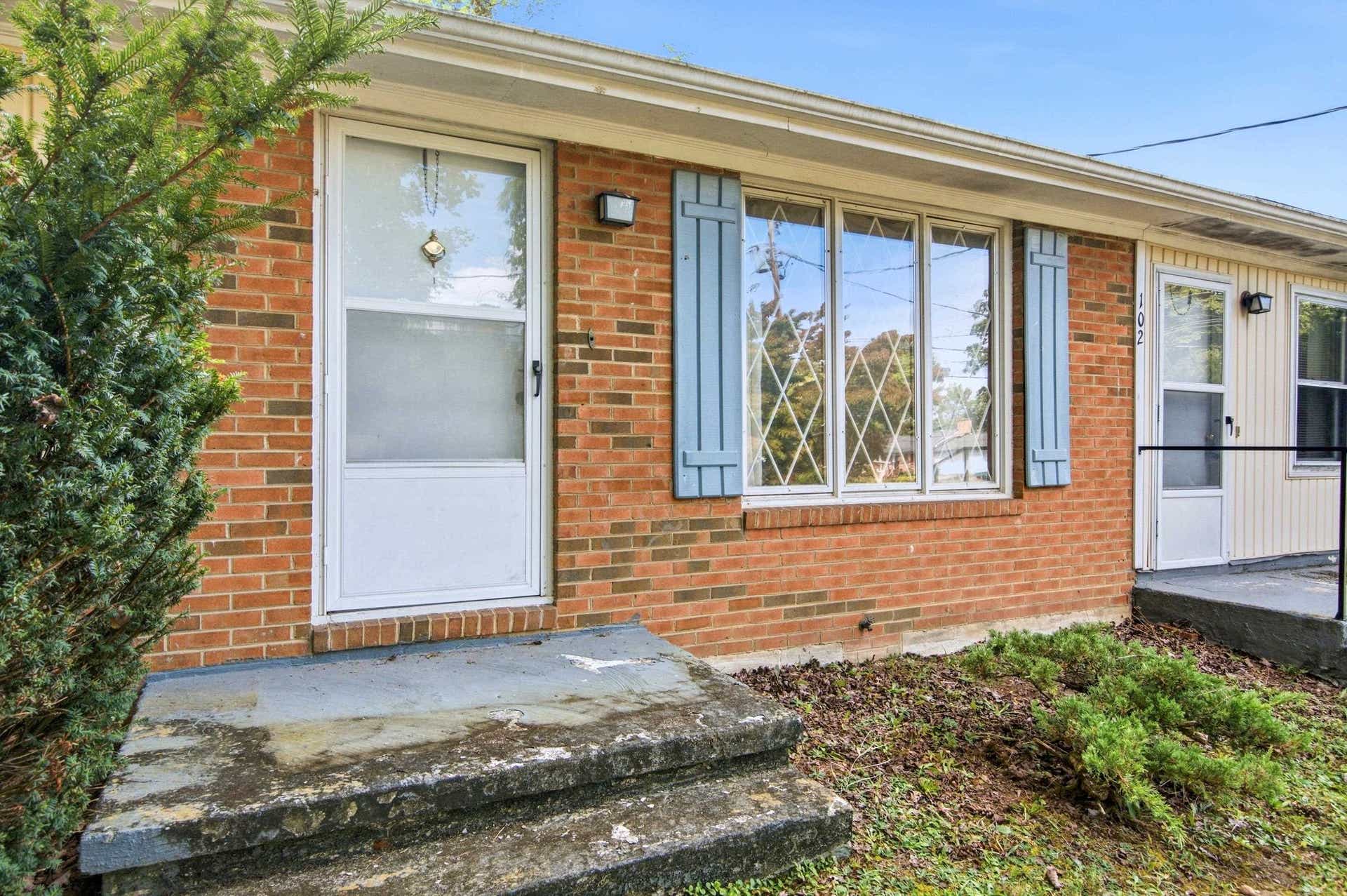 102 Foundry Place, Radford, VA 24141