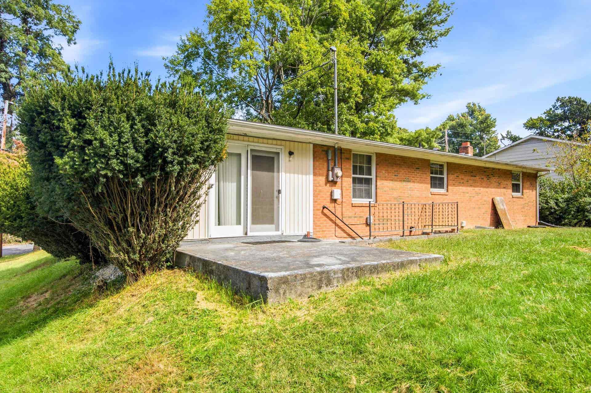 102 Foundry Place, Radford, VA 24141