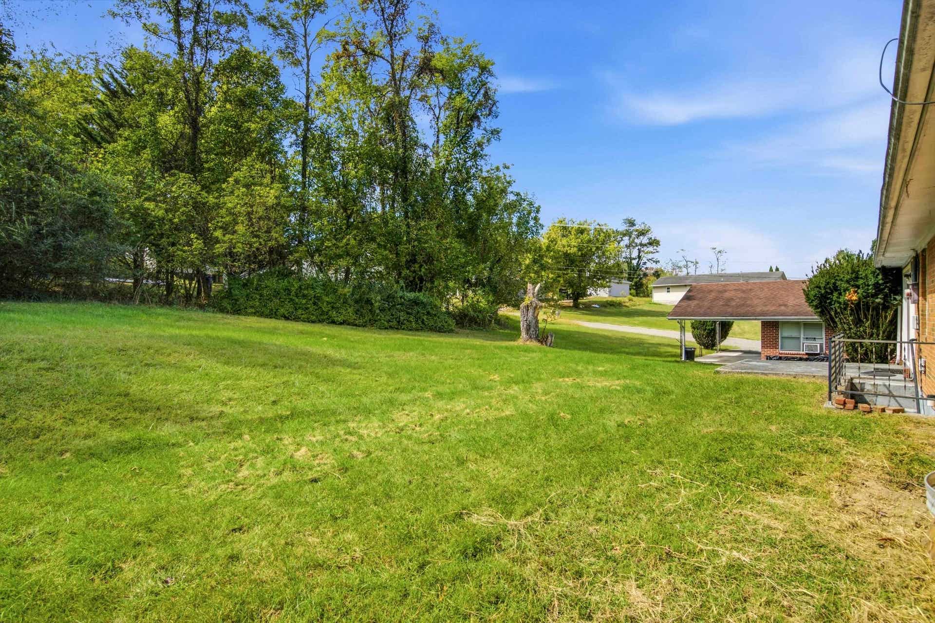 102 Foundry Place, Radford, VA 24141