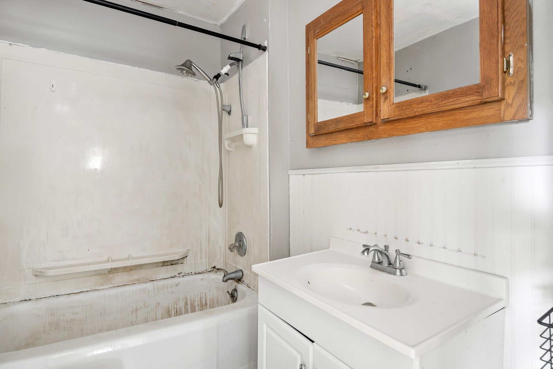 221 WALTON Road, Radford, VA 24141
