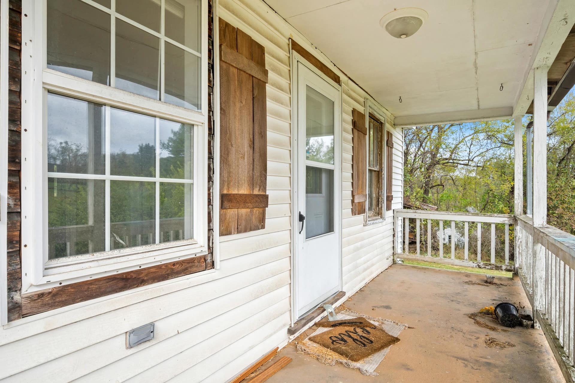 221 WALTON Road, Radford, VA 24141