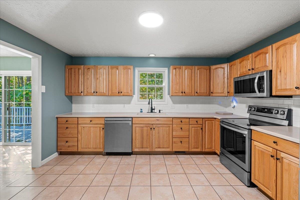 3431 Gordon Drive, Blacksburg, VA 24060