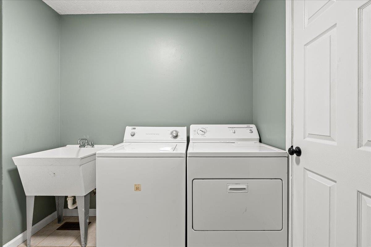 3431 Gordon Drive, Blacksburg, VA 24060