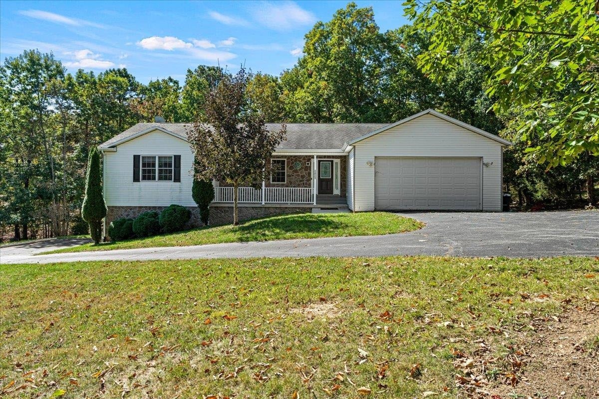3431 Gordon Drive, Blacksburg, VA 24060