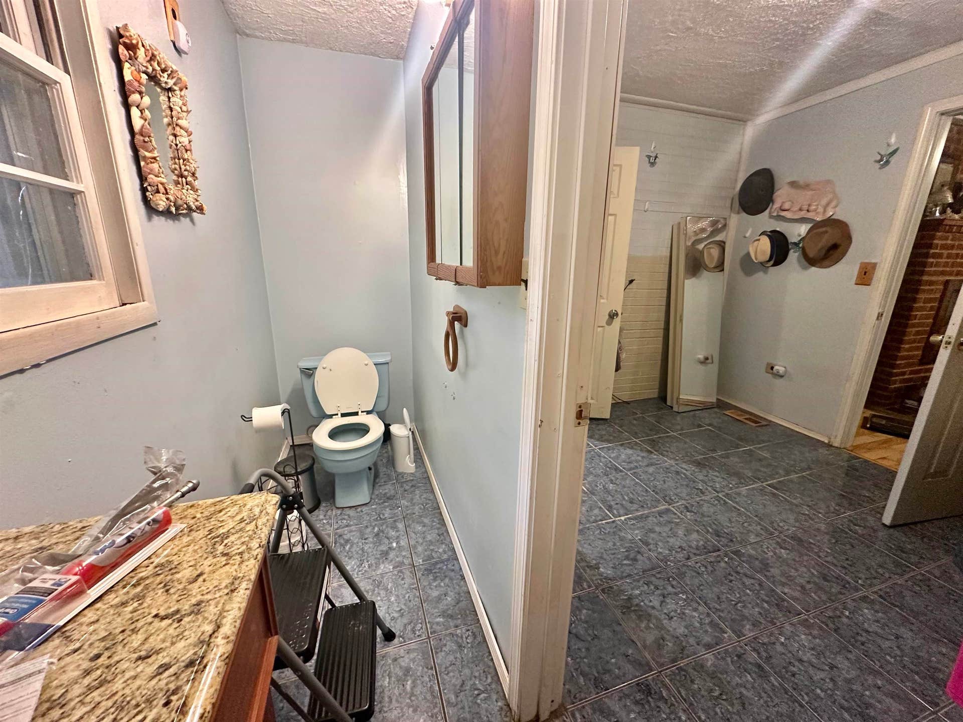 796 Piney Mountain Road, Narrows, VA 24124