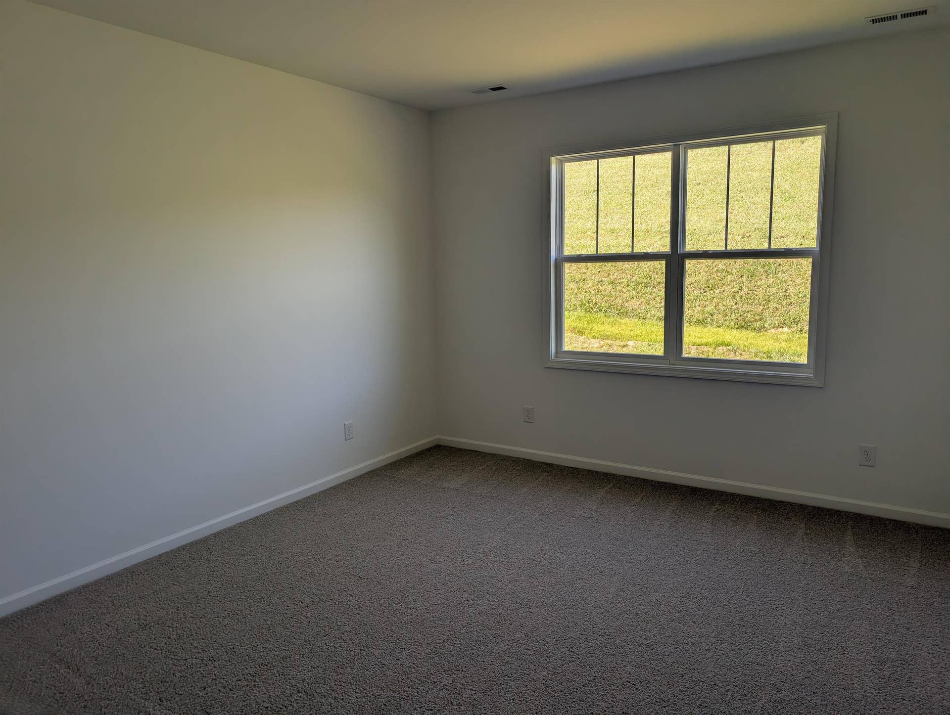 7431 King's Pointe Drive, Radford, VA 24141