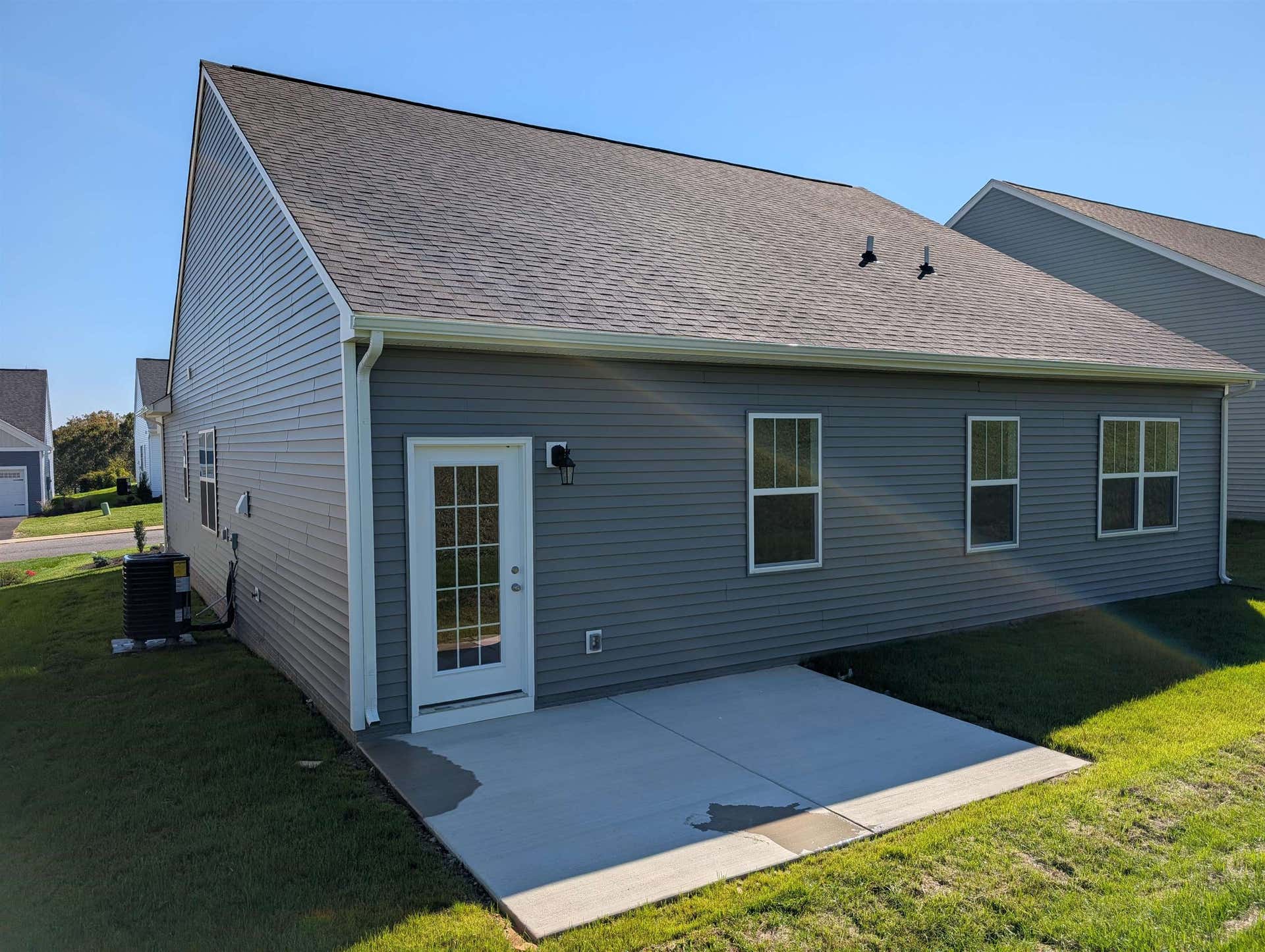 7431 King's Pointe Drive, Radford, VA 24141