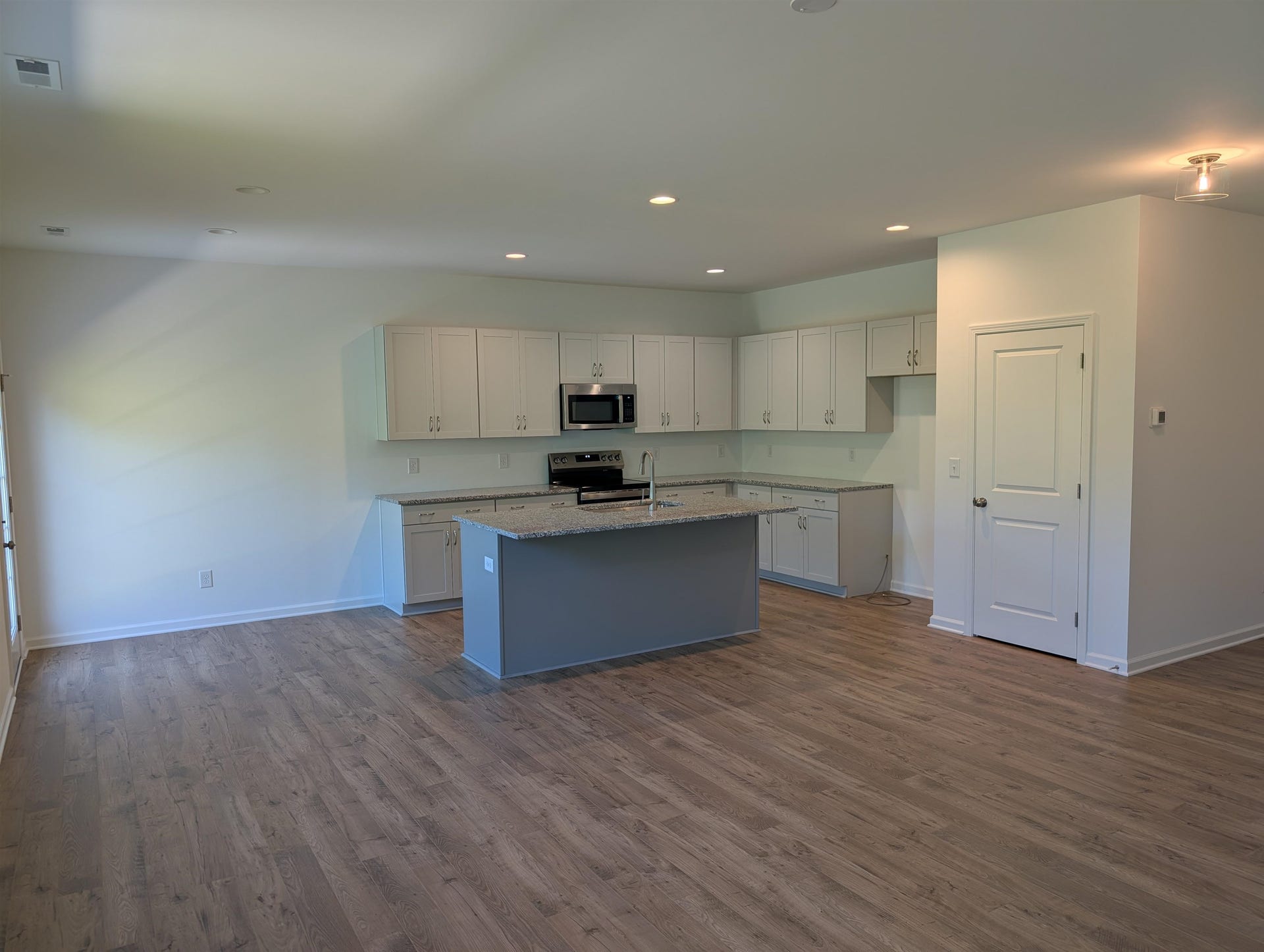 7431 King's Pointe Drive, Radford, VA 24141