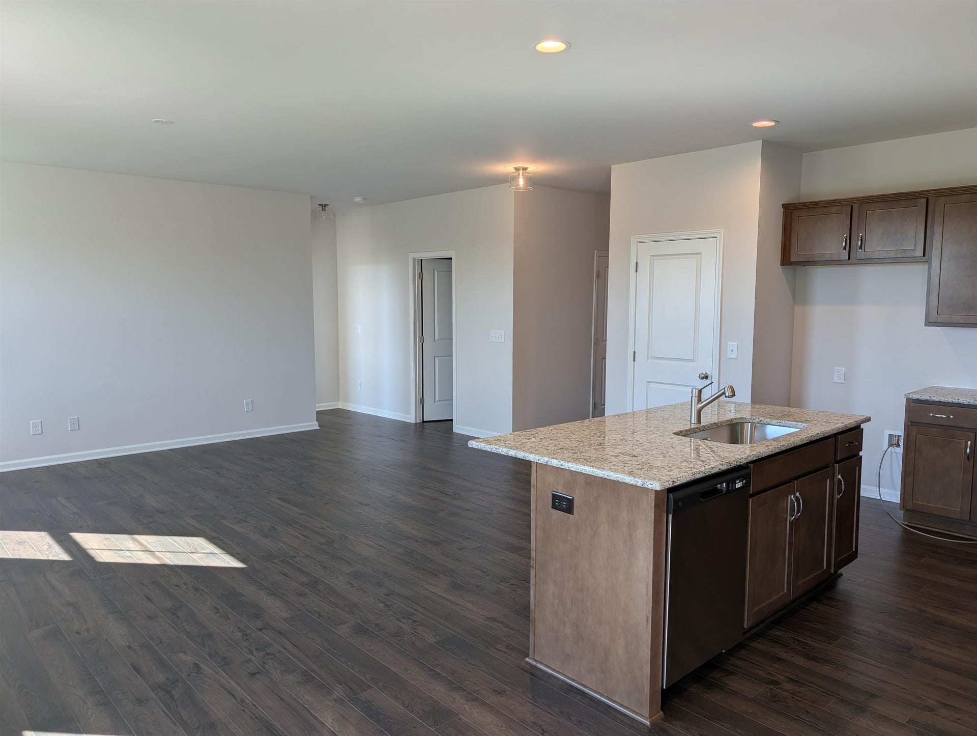 7432 King's Pointe Drive, Radford, VA 24141