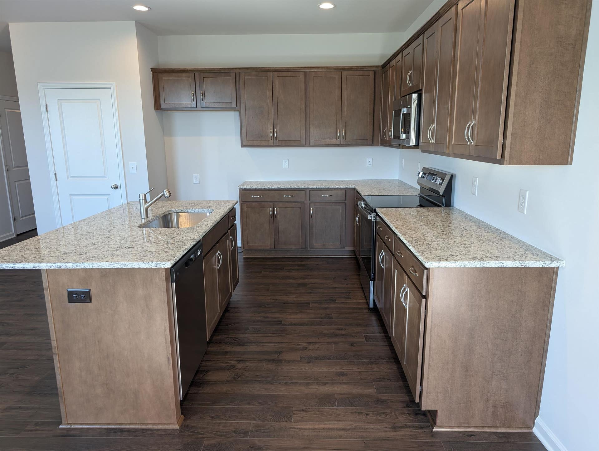 7432 King's Pointe Drive, Radford, VA 24141