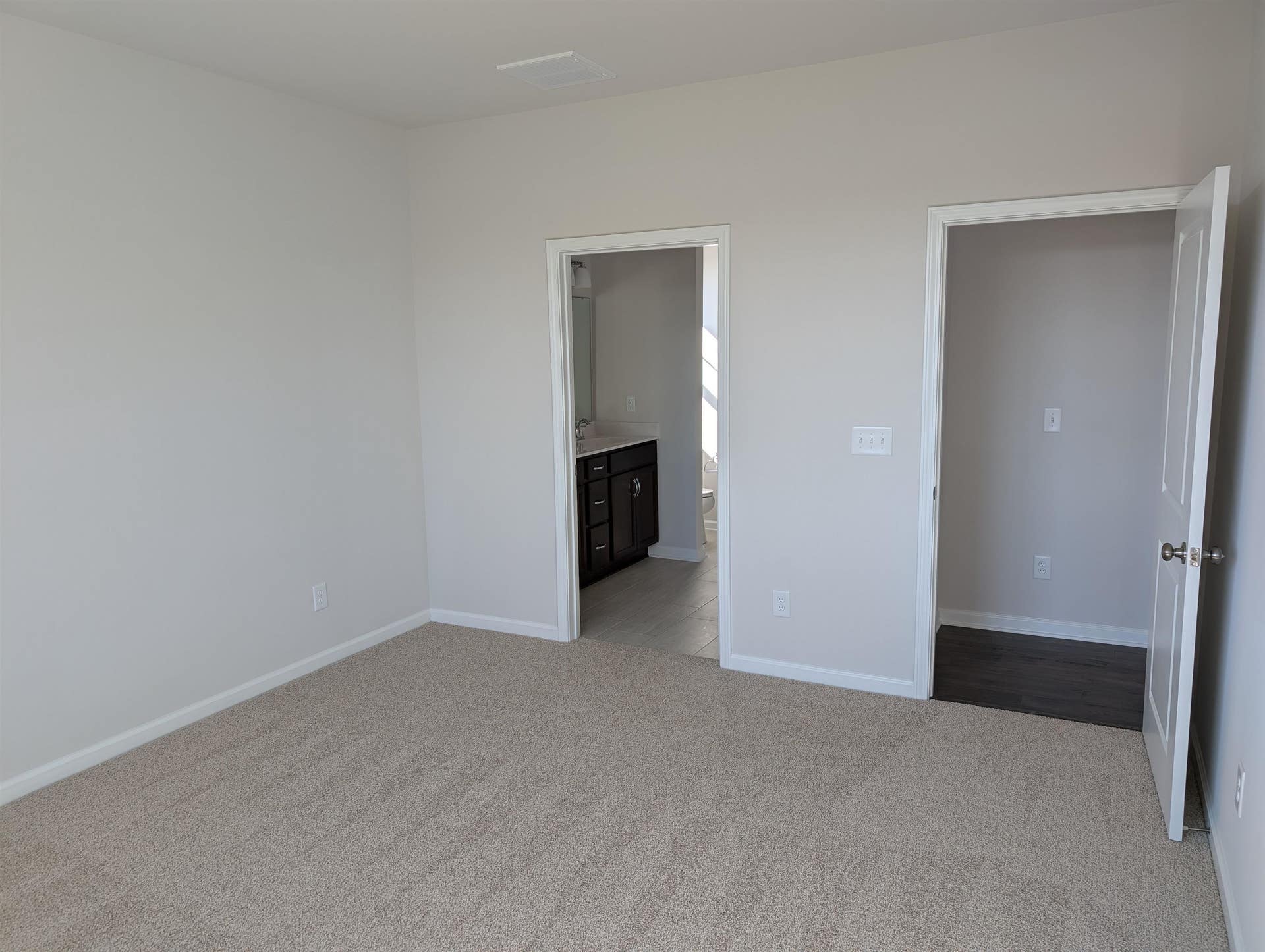 7432 King's Pointe Drive, Radford, VA 24141