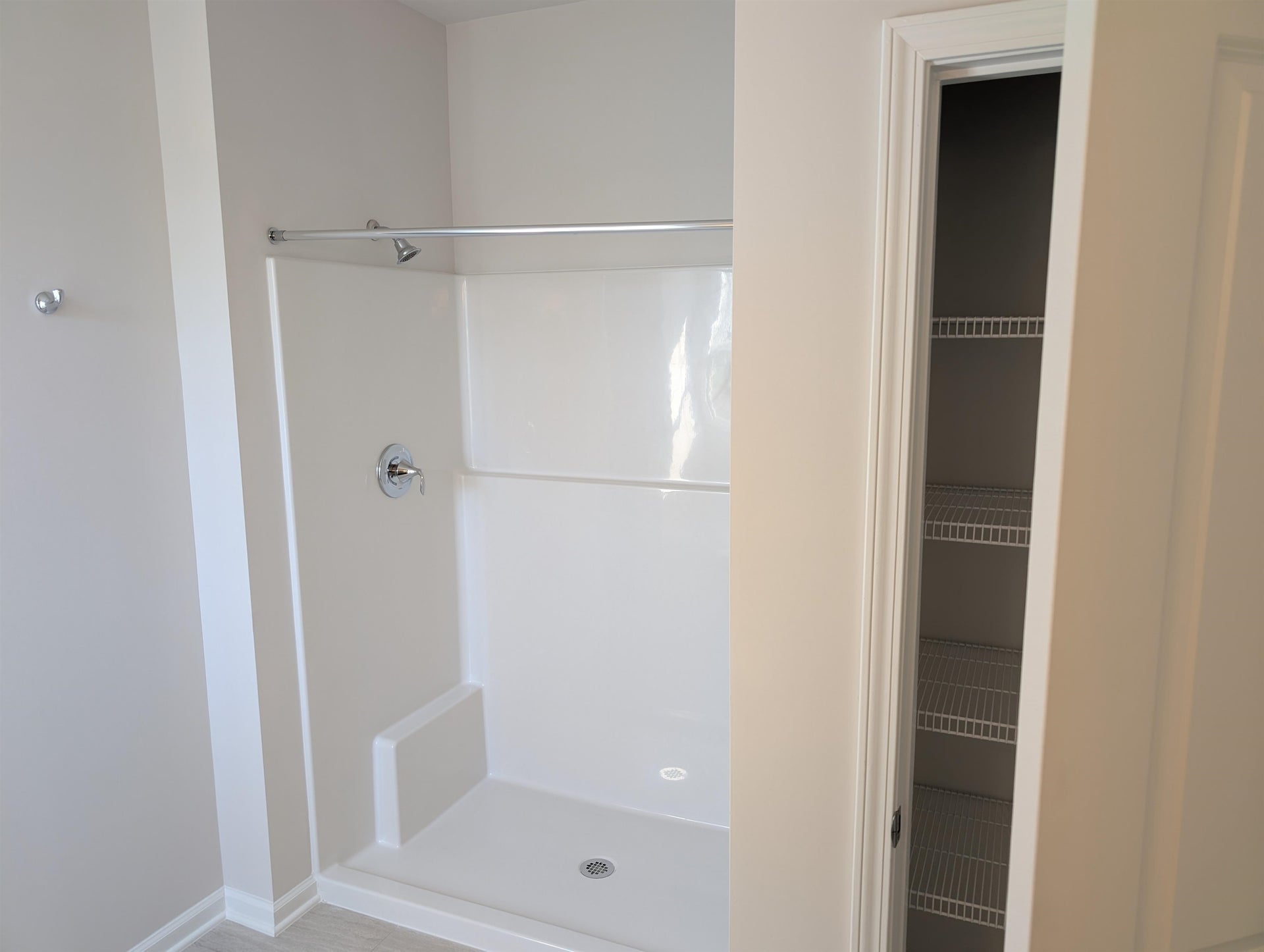 7432 King's Pointe Drive, Radford, VA 24141