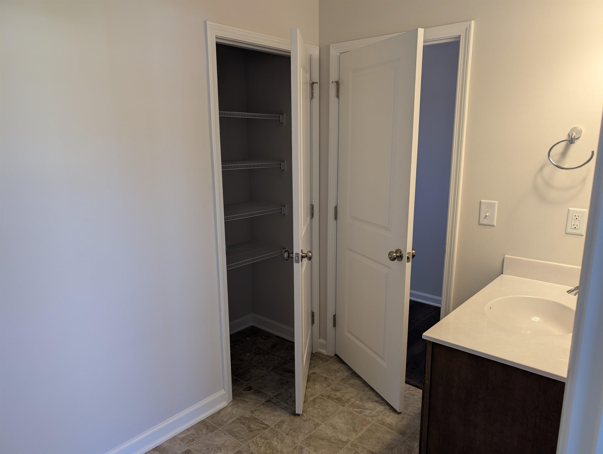 7432 King's Pointe Drive, Radford, VA 24141