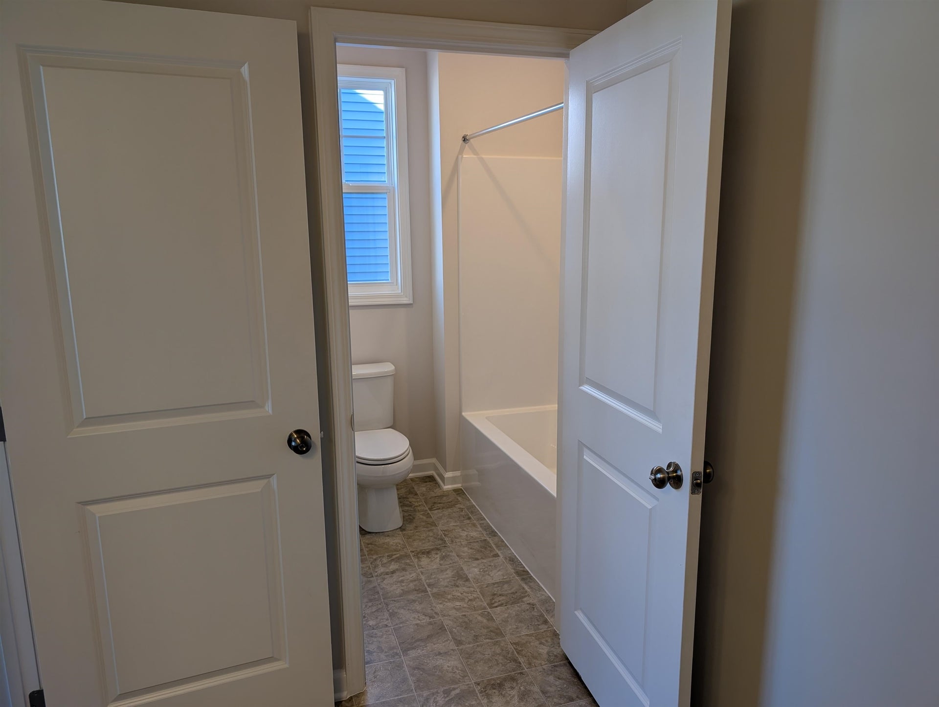 7432 King's Pointe Drive, Radford, VA 24141