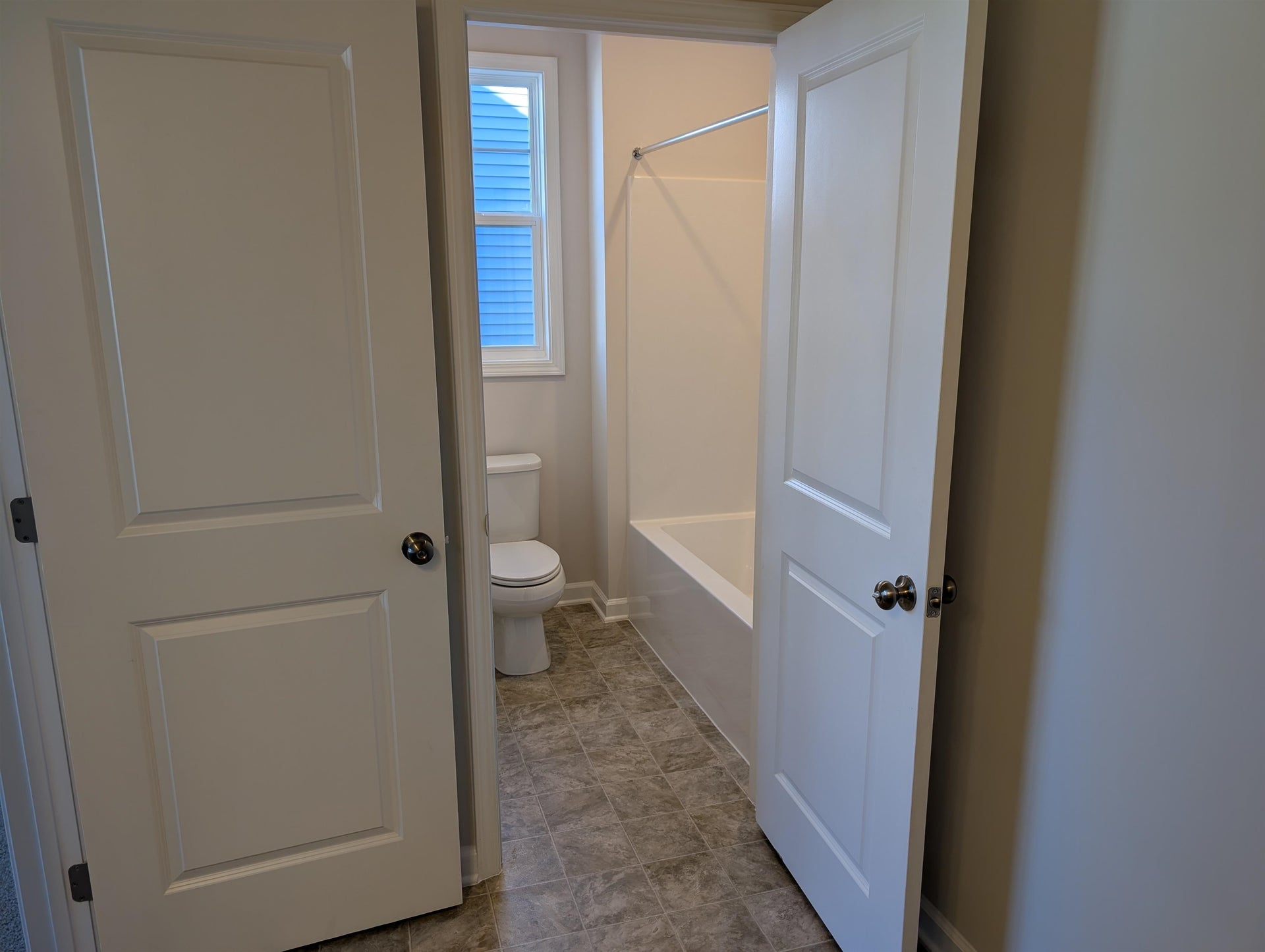 7432 King's Pointe Drive, Radford, VA 24141