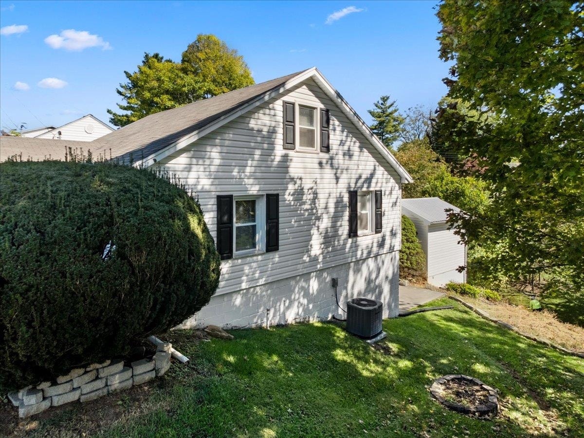 712 Curve Road, Pearisburg, VA 24134