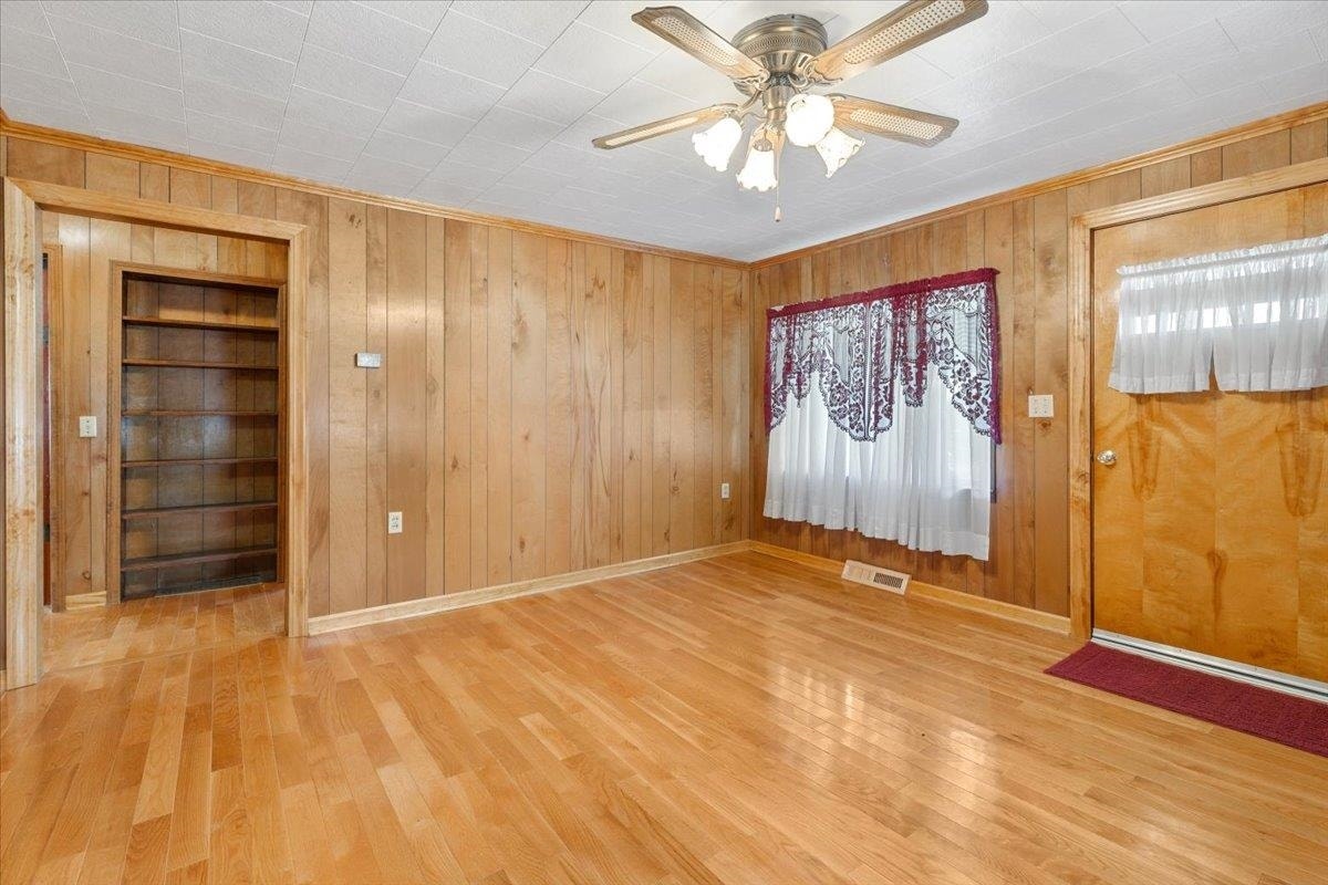 712 Curve Road, Pearisburg, VA 24134
