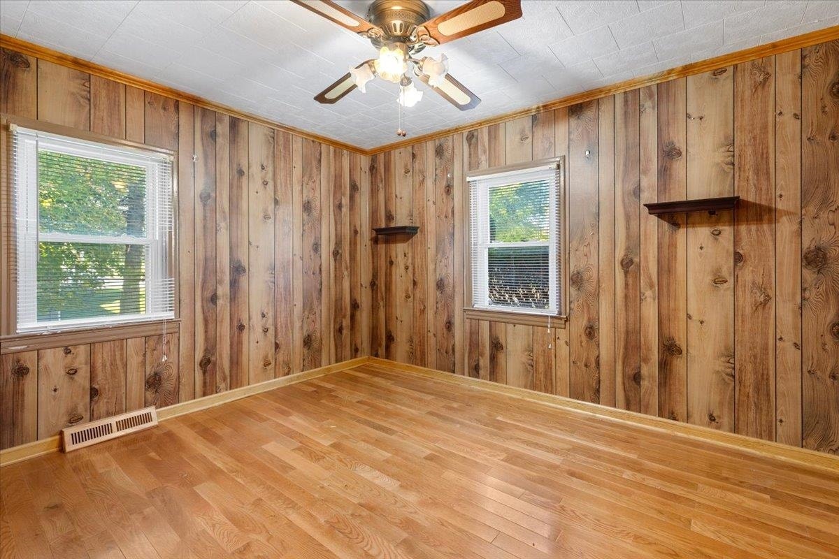 712 Curve Road, Pearisburg, VA 24134