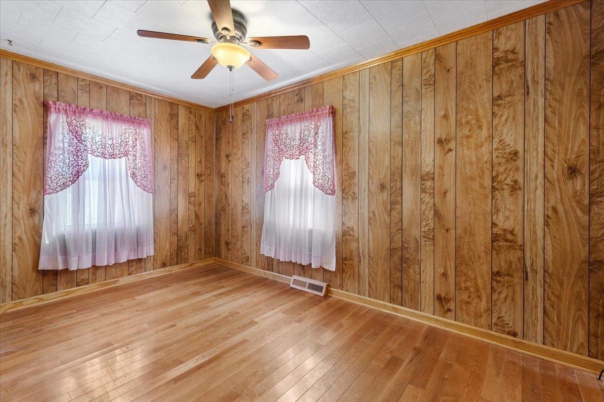 712 Curve Road, Pearisburg, VA 24134