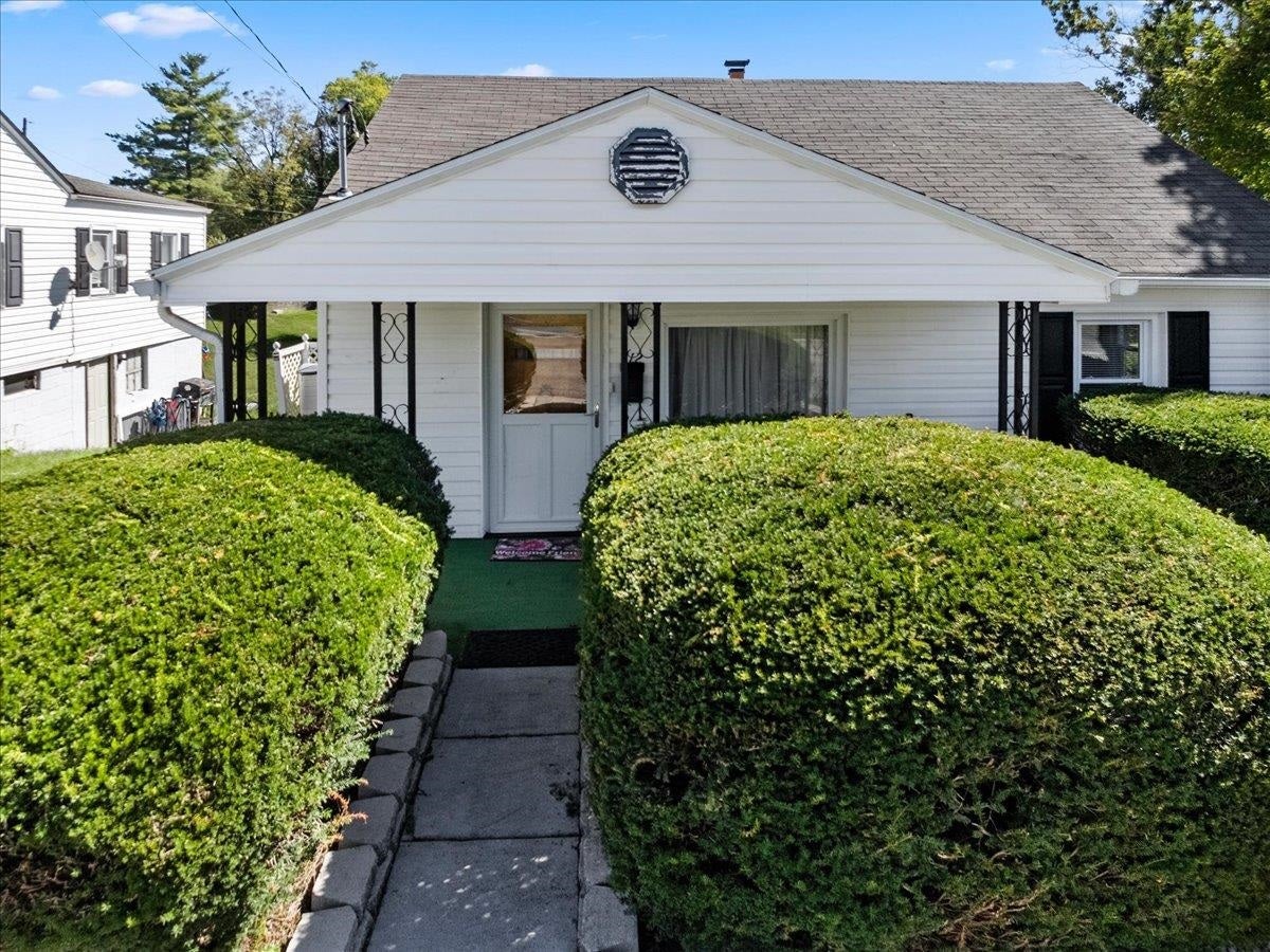 712 Curve Road, Pearisburg, VA 24134