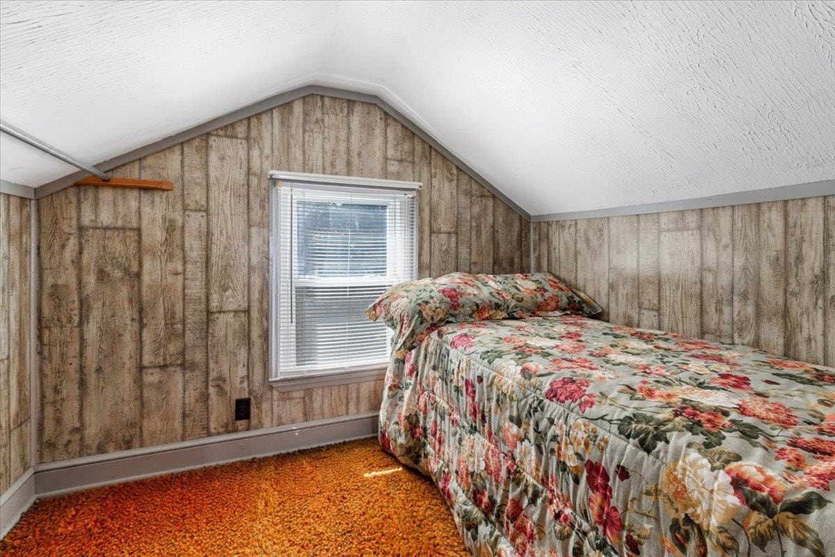 712 Curve Road, Pearisburg, VA 24134