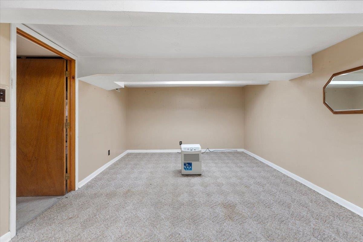 712 Curve Road, Pearisburg, VA 24134