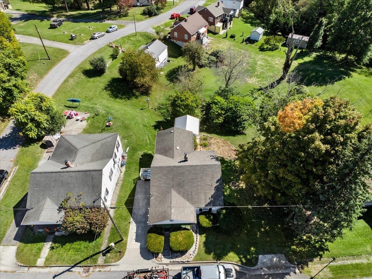 712 Curve Road, Pearisburg, VA 24134