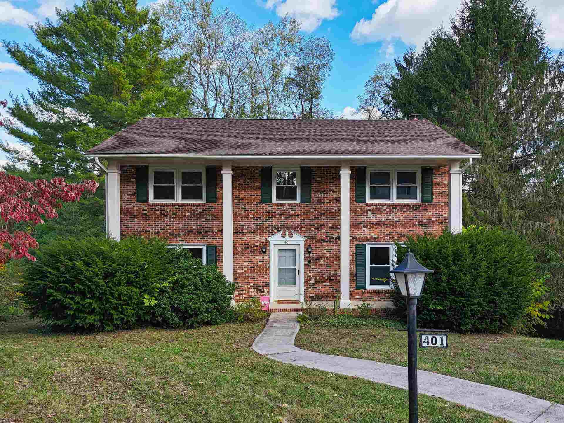 401 STONEGATE Drive, Blacksburg, VA 24060