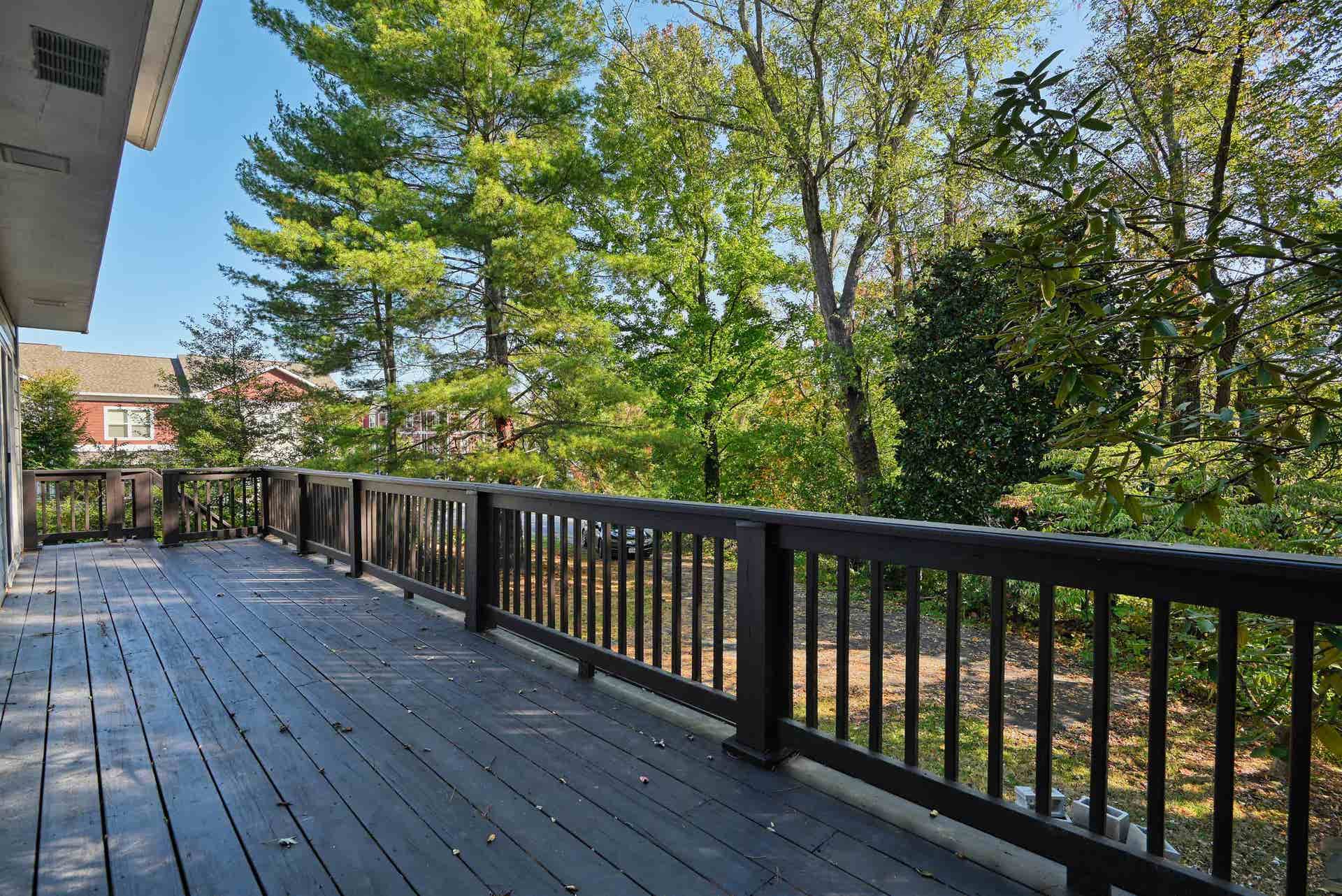 401 STONEGATE Drive, Blacksburg, VA 24060