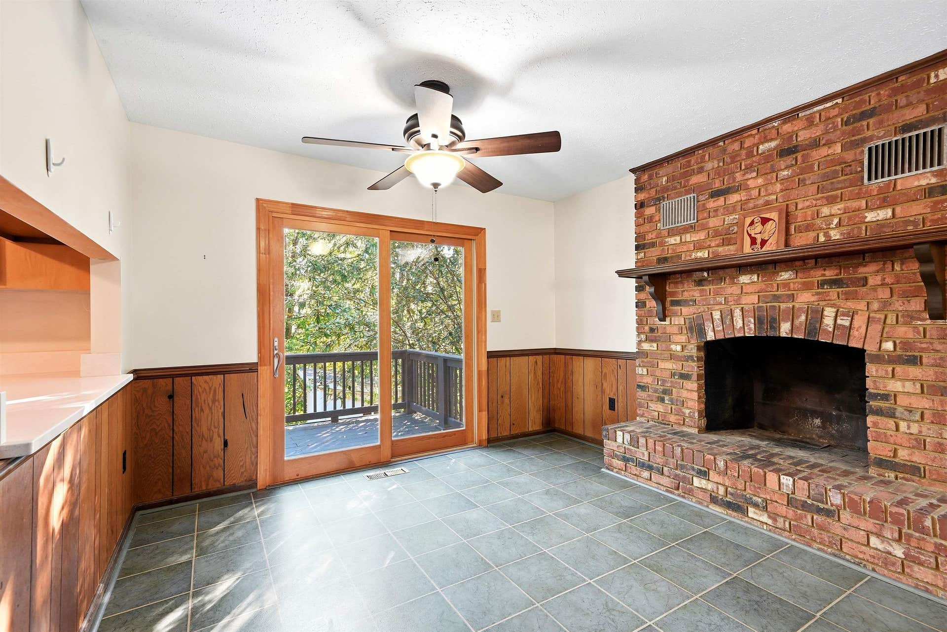 401 STONEGATE Drive, Blacksburg, VA 24060