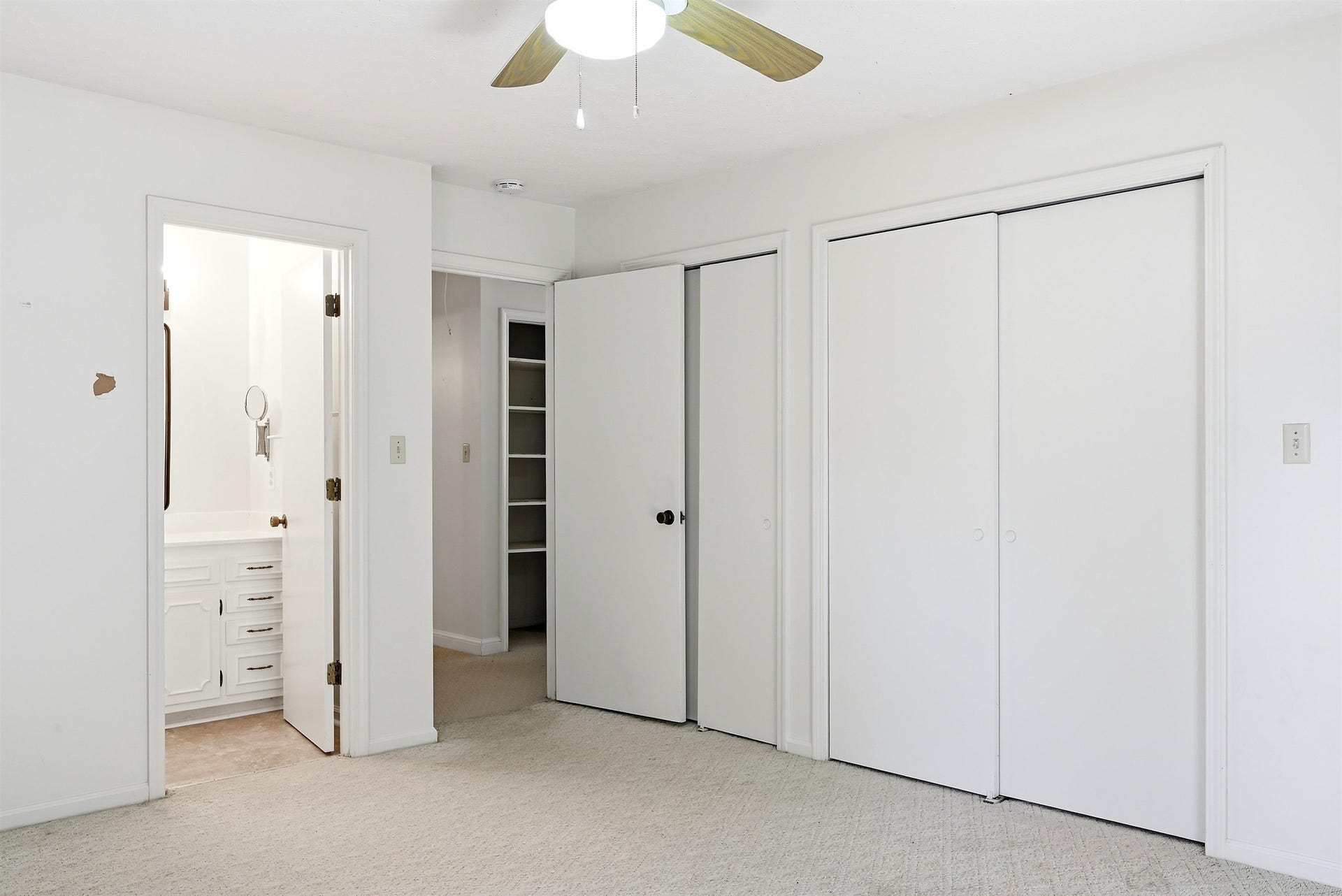 401 STONEGATE Drive, Blacksburg, VA 24060