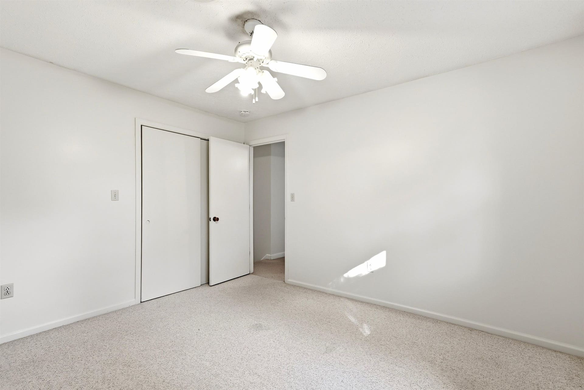 401 STONEGATE Drive, Blacksburg, VA 24060