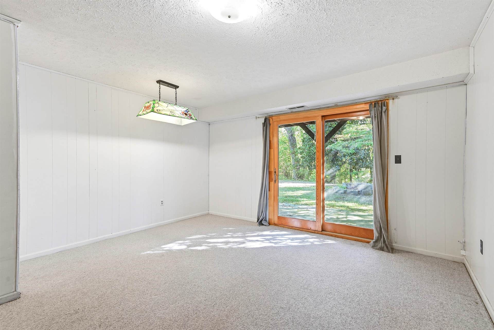 401 STONEGATE Drive, Blacksburg, VA 24060