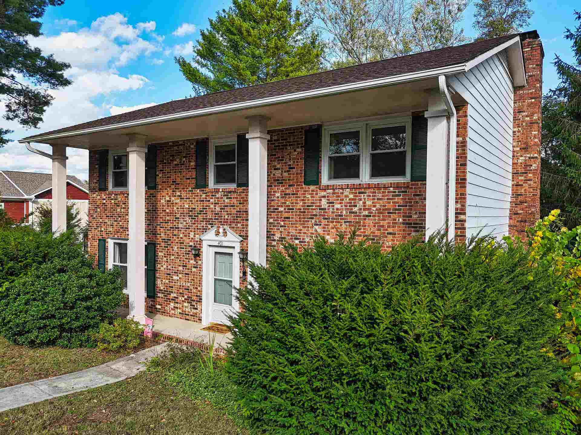 401 STONEGATE Drive, Blacksburg, VA 24060