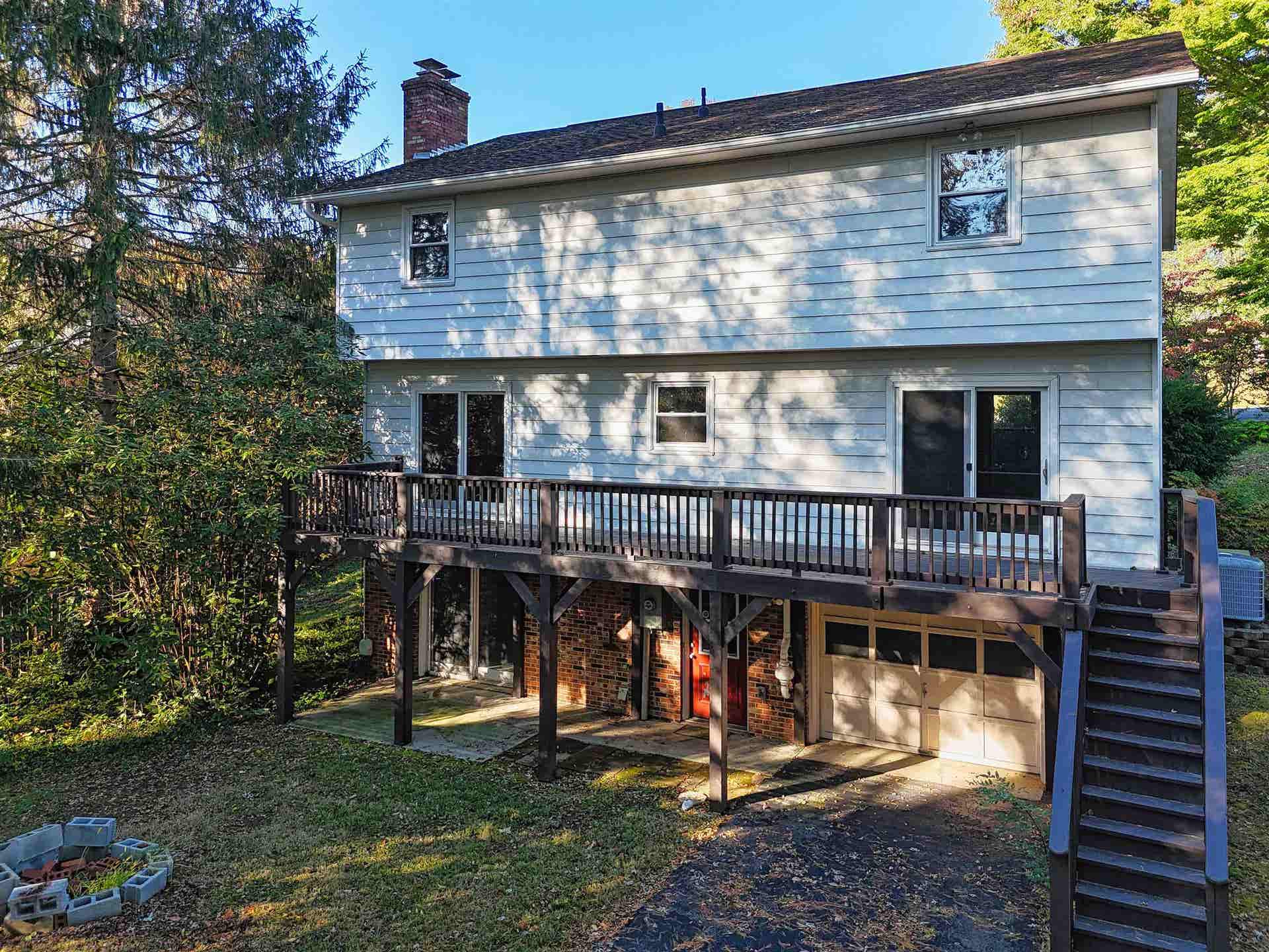 401 STONEGATE Drive, Blacksburg, VA 24060