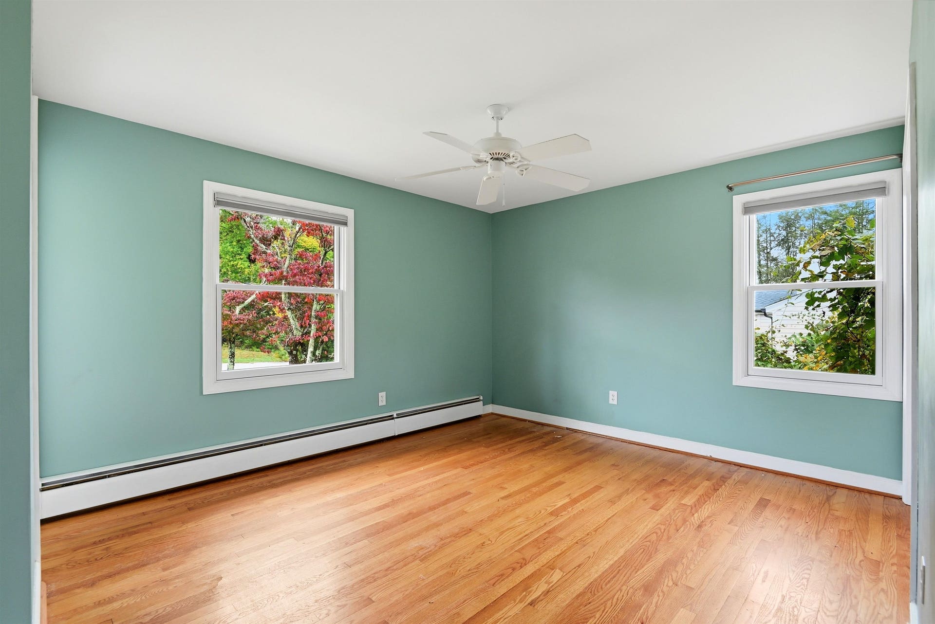 404 EASTVIEW Terrace, Blacksburg, VA 24060