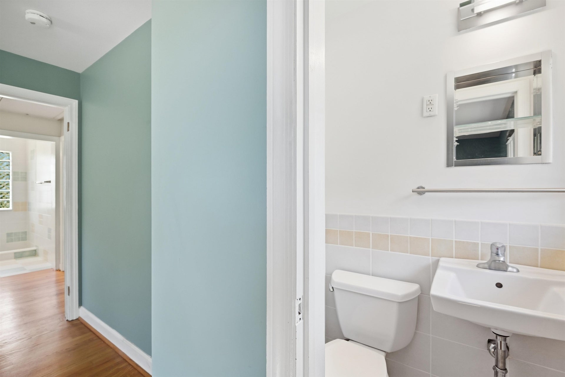 404 EASTVIEW Terrace, Blacksburg, VA 24060