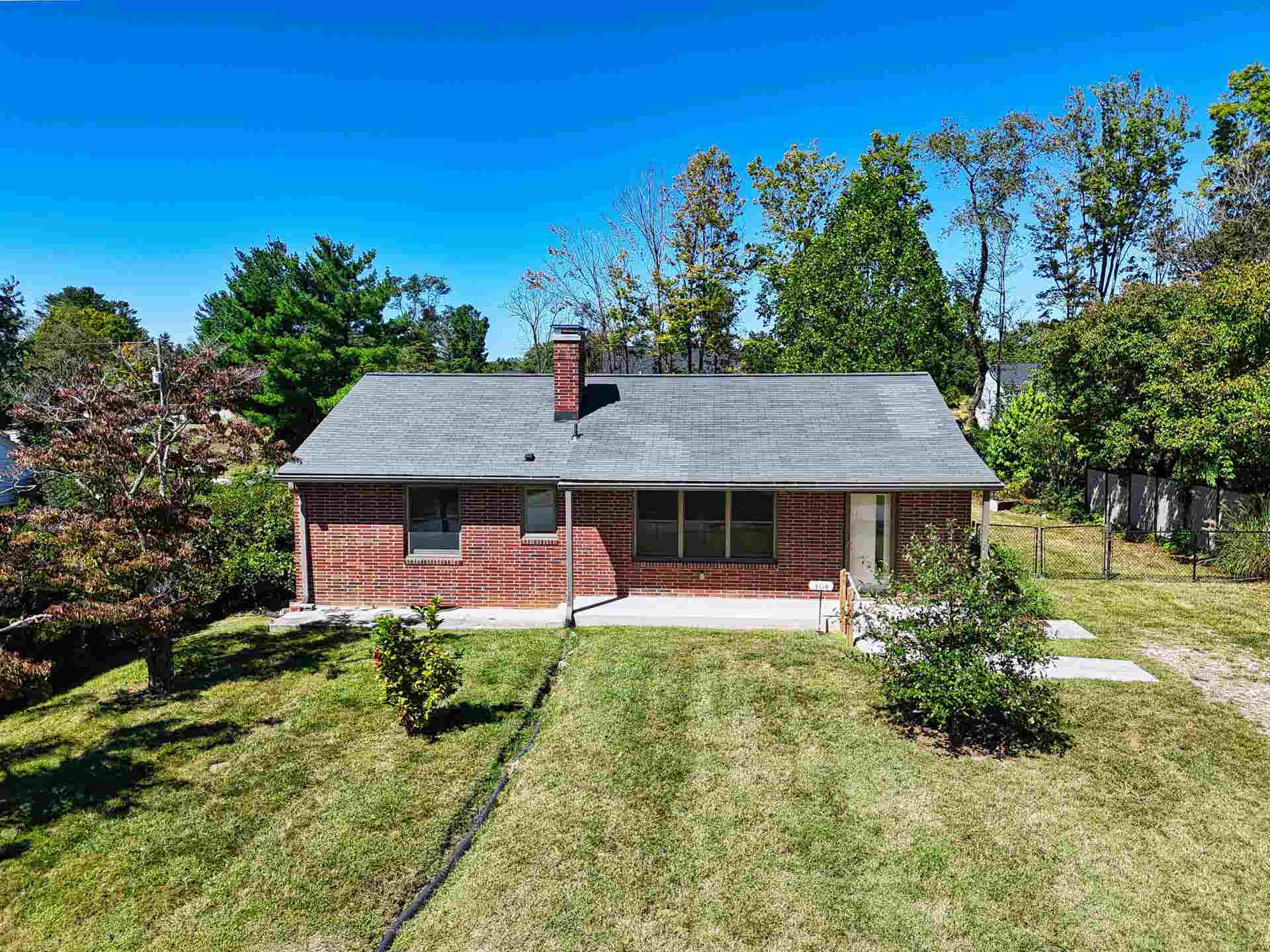 404 EASTVIEW Terrace, Blacksburg, VA 24060