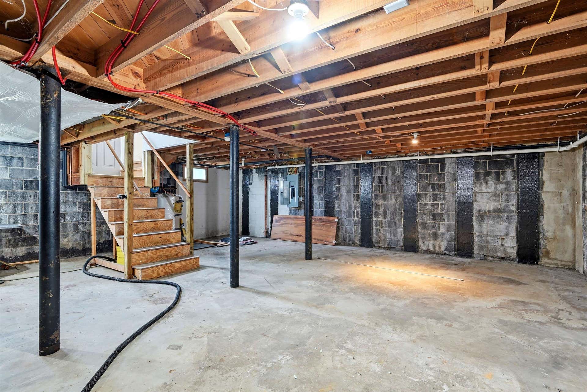 404 EASTVIEW Terrace, Blacksburg, VA 24060