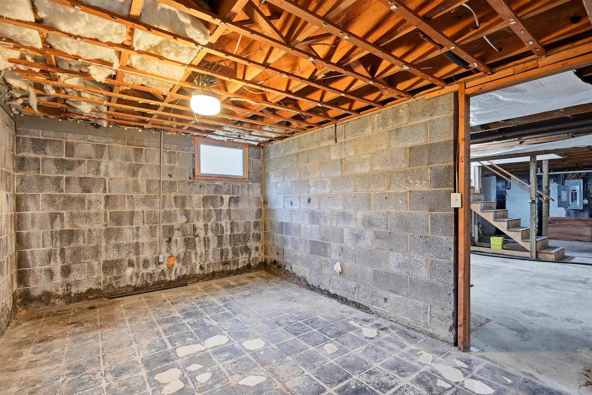 404 EASTVIEW Terrace, Blacksburg, VA 24060
