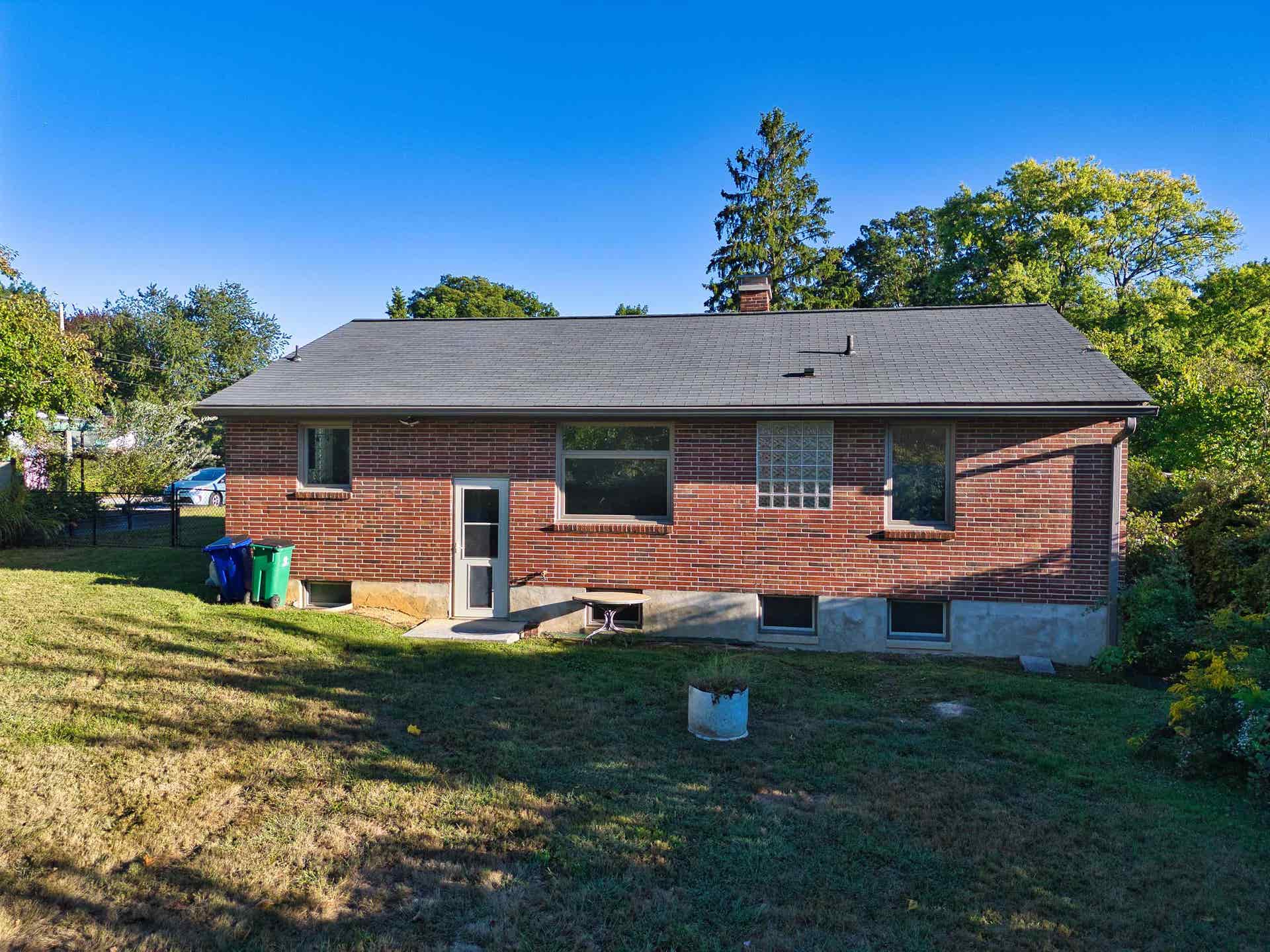 404 EASTVIEW Terrace, Blacksburg, VA 24060