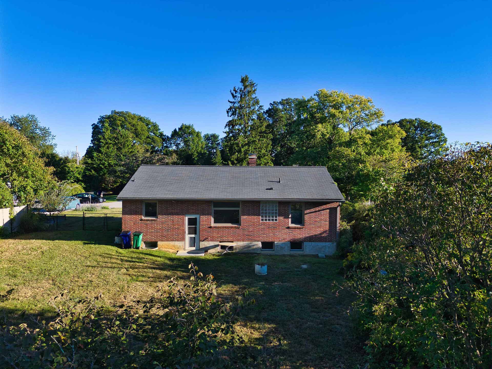 404 EASTVIEW Terrace, Blacksburg, VA 24060