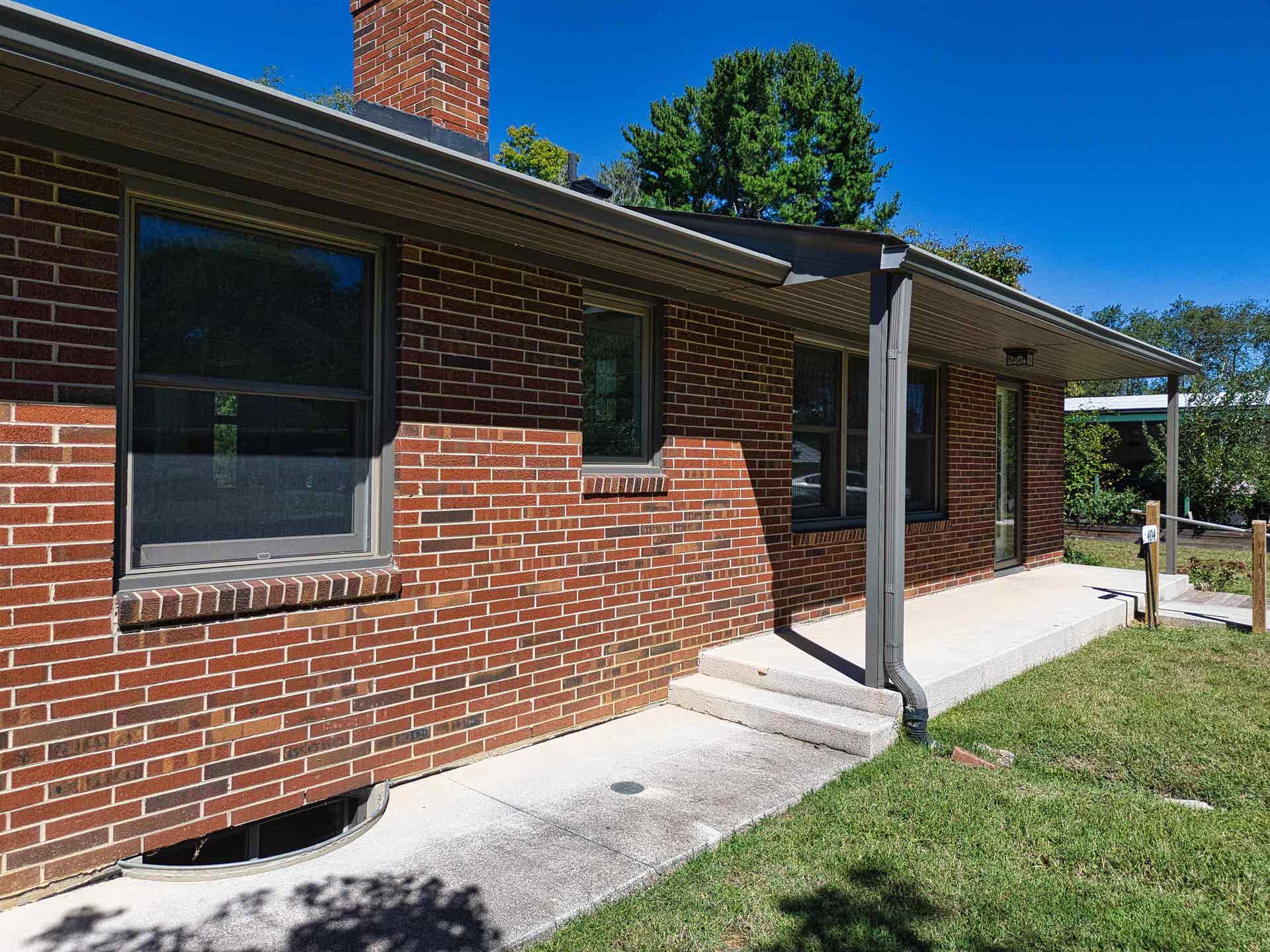 404 EASTVIEW Terrace, Blacksburg, VA 24060